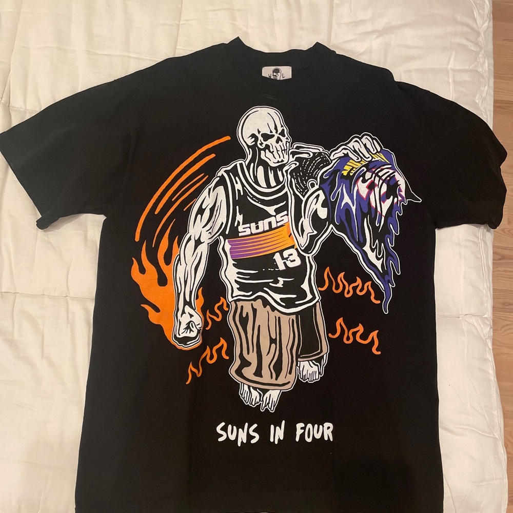 (New) Warren Lotas T-Shirt - Suns in Four